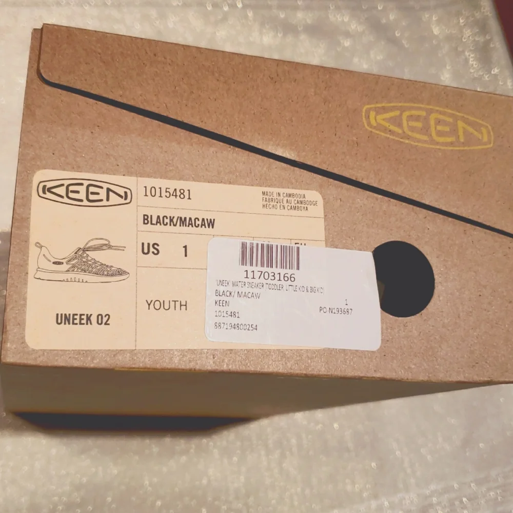 Keen NEW Uneek O2 Corded Water Sneakers Hiking Sport Sandals Youth Kids Unisex 1
